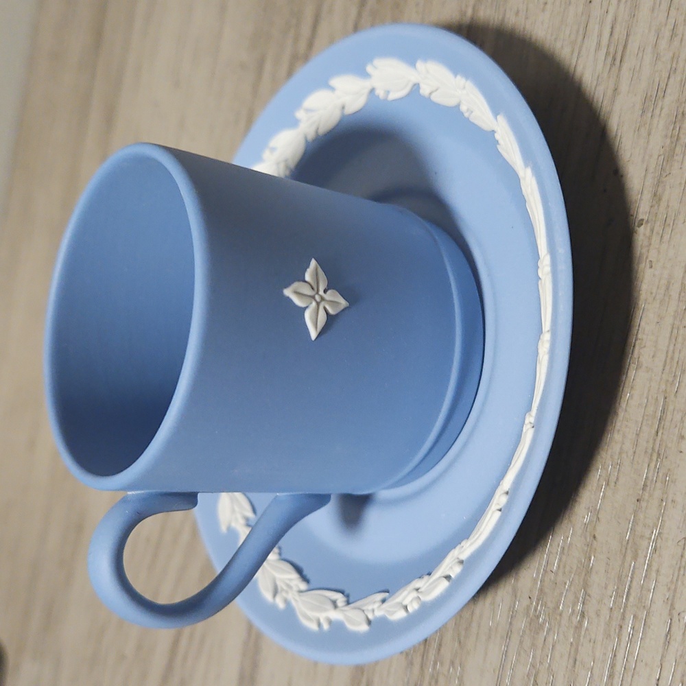 Wedgwood Blue Jasperware Dancing Hours tea cup and saucer - Picture 6 of 6